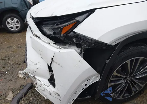 2024 Toyota Grand Highlander Hybrid Platinum Max из США, поврежденный, VIN 5TDADAB54RS008300